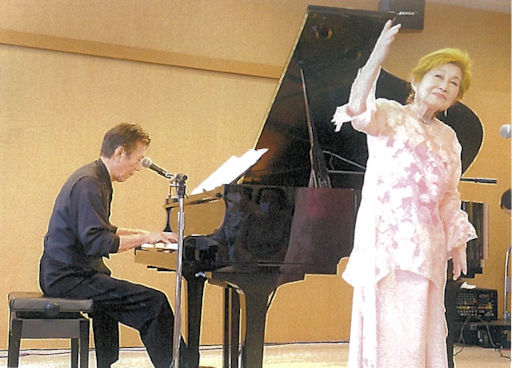 �F�{�@�\�a�@�̉̂���I�ڃR���T�[�g