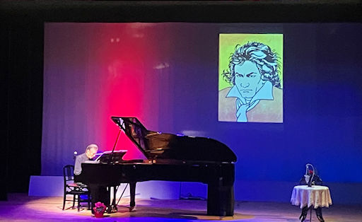  �F�{���E�����c�������@�l�u���[�����v��Á@�F�{�s���R�����z�[���ɂ�3